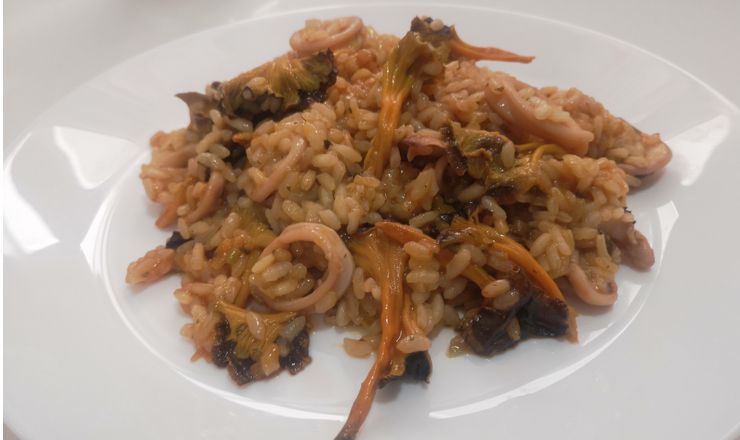 Arròs amb calamars i camagrocs